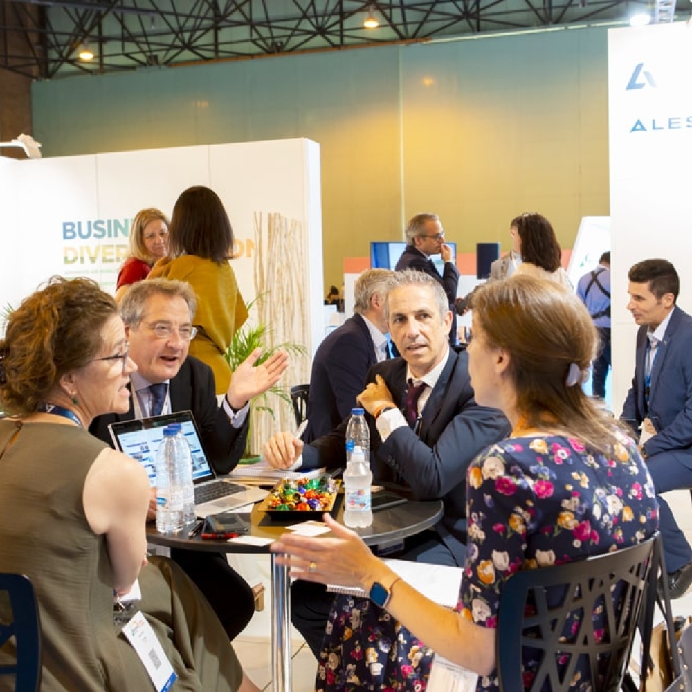 Aerospace 550  Lolo Vasco Min.jpg